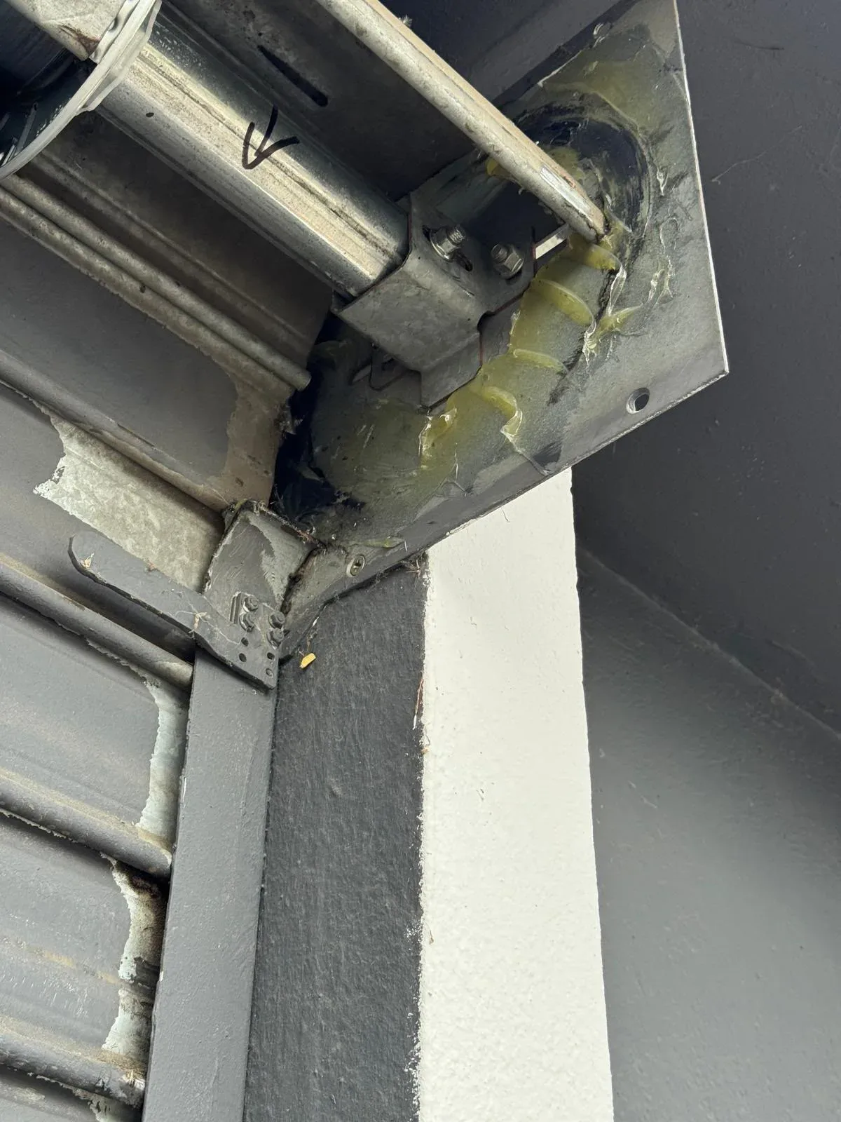 Entretien et maintenance de rideau métallique à Maisons-Alfort