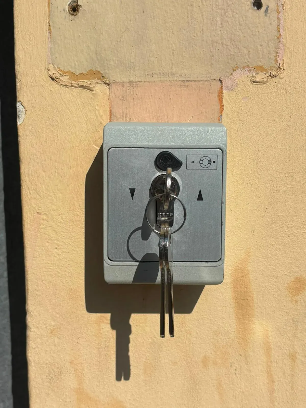 Motorisation de rideau métallique à Maisons-Alfort
